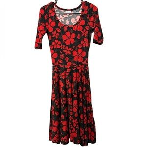 LULAROE NWT Nicole red and black rose dress size XXS